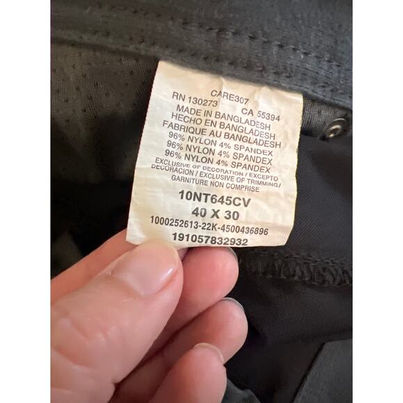 Wrangler All Terrain Gear Men’s Black Pants Size 40x30 Hiking Biking Camping - Picture 5 of 5